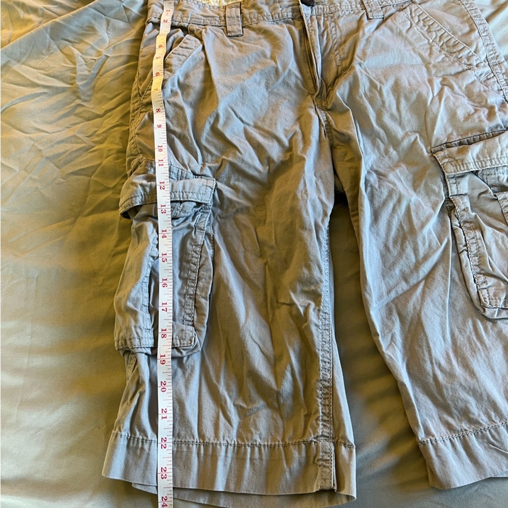 #30 Gray cargo shorts - Picture 4 of 7